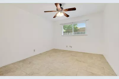 2416-2418 Bolivar Street, Denton, TX 76201 - Photo 11