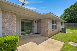 2416-2418 Bolivar St, Denton, TX 76201 - Photo 1