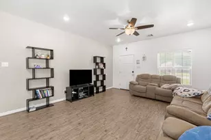 300 N Bermuda St, Lacy Lakeview, TX 76705 - Photo 5