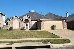 7711 Rochester Ln, Arlington, TX 76002 - Photo 1