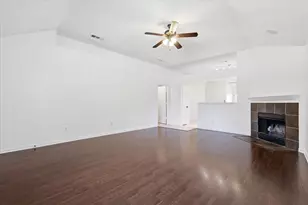1424 Ridgecreek Dr, Lewisville, TX 75067 - Photo 3