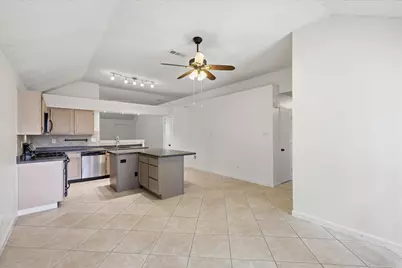 1424 Ridgecreek Drive, Lewisville, TX 75067 - Photo 7