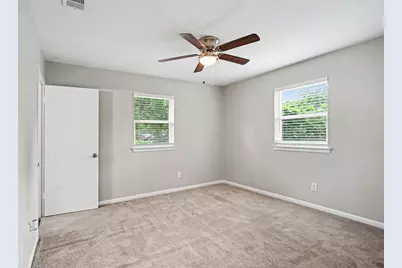 809 E Bovell Street, Crowley, TX 76036 - Photo 9