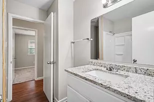 809 E Bovell St, Crowley, TX 76036 - Photo 13