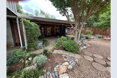3417 Nottingham Drive, Denton, TX 76209 - Photo 3