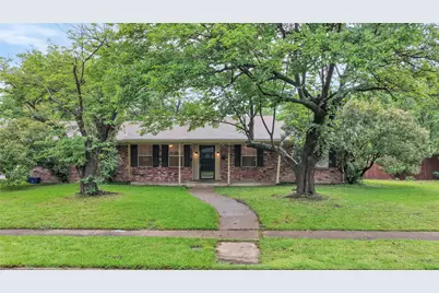 415 E Mona Avenue, Duncanville, TX 75137 - Photo 1