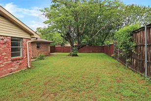 415 E Mona Ave, Duncanville, TX 75137 - Photo 21