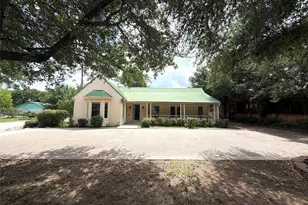 900 S Seaman St, Eastland, TX 76448 - Photo 3