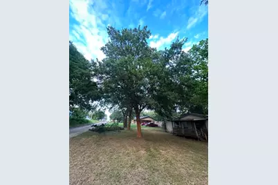 200 E Locust Street, Celeste, TX 75423 - Photo 1