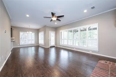 2640 Creekside Court, Highland Village, TX 75077 - Photo 11