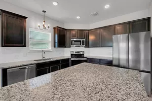 631 Friar Tuck Dr, Temple, TX 76502 - Photo 11
