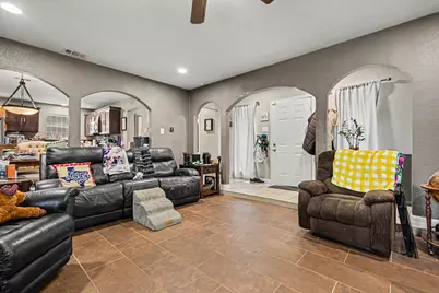 4133 Logan Street, Irving, TX 75062 - Photo 5