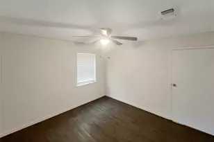 3008 Farrell Ln, Fort Worth, TX 76119 - Photo 5