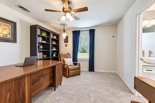 5131 Menefee Dr, Dallas, TX 75227 - Photo 15