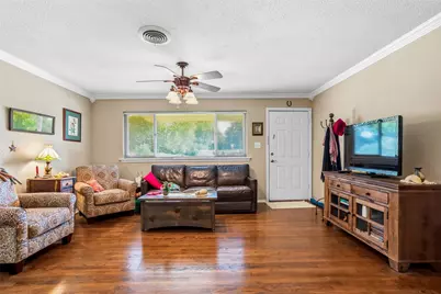 4029 Eldridge Street, Fort Worth, TX 76107 - Photo 5
