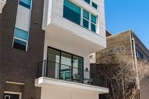 381 E Greenbriar Ln, Dallas, TX 75203 - Photo 3