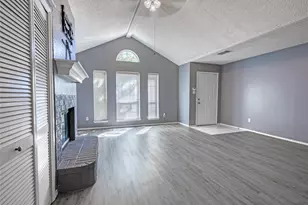 6702 Canyon Creek Dr, Arlington, TX 76001 - Photo 3
