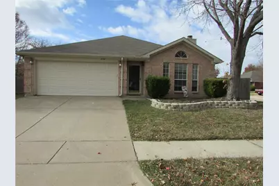 6702 Canyon Creek Drive, Arlington, TX 76001 - Photo 1