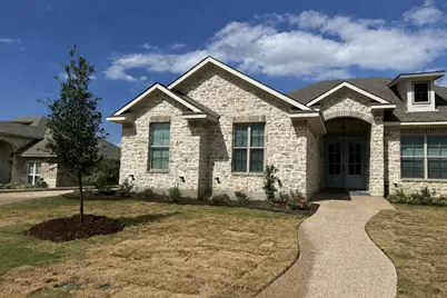 1033 Queen Elizabeth Drive, Waco, TX 76657 - Photo 3