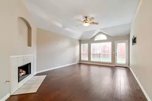 615 Lake Bridge Dr, Lake Dallas, TX 75065 - Photo 3