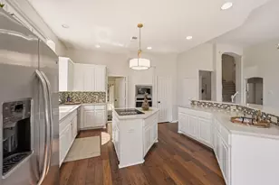 3105 Lake Park Dr, Grapevine, TX 76051 - Photo 11