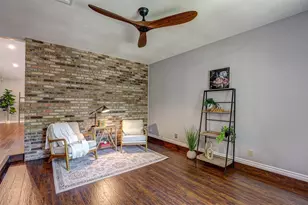 2308 Farrington Ln, Hurst, TX 76054 - Photo 5