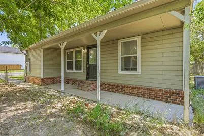 979 W Pecan Street, Stephenville, TX 76401 - Photo 1