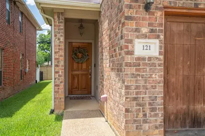 121 Corinna Court, Hurst, TX 76053 - Photo 5