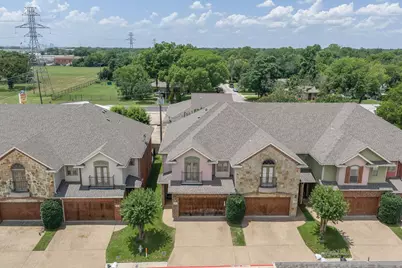121 Corinna Court, Hurst, TX 76053 - Photo 3