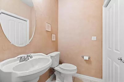 121 Corinna Court, Hurst, TX 76053 - Photo 17