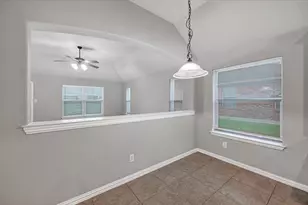 8204 Tierra Del Sol Rd, Arlington, TX 76002 - Photo 7