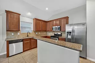 8204 Tierra Del Sol Rd, Arlington, TX 76002 - Photo 5