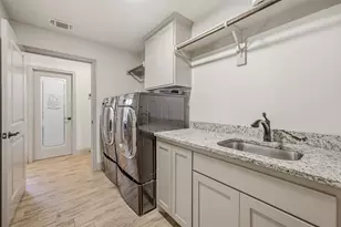 8681 Sari Strong Dr, Weatherford, TX 76087 - Photo 23