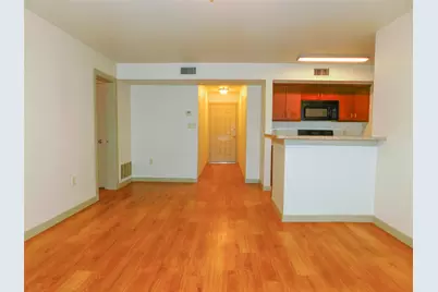 1512 N Elm Street #101, Denton, TX 76201 - Photo 5