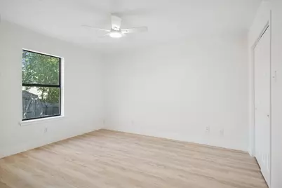 1020 W Hills Terrace, Saginaw, TX 76179 - Photo 15