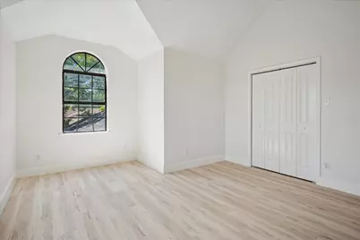1020 W Hills Terrace, Saginaw, TX 76179 - Photo 11