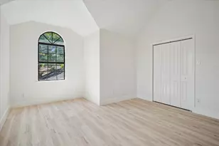 1020 W Hills Terrace, Saginaw, TX 76179 - Photo 11