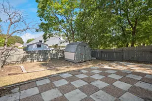 1020 W Hills Terrace, Saginaw, TX 76179 - Photo 19