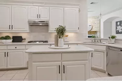 8332 Valley Oaks Drive, North Richland Hills, TX 76182 - Photo 13