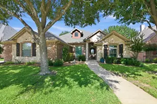 8332 Valley Oaks Dr, North Richland Hills, TX 76182 - Photo 1