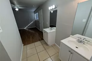 9575 Gonzales Dr, Dallas, TX 75227 - Photo 11