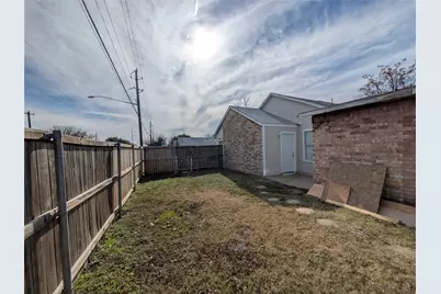 9575 Gonzales Drive, Dallas, TX 75227 - Photo 21