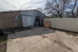 9575 Gonzales Dr, Dallas, TX 75227 - Photo 23
