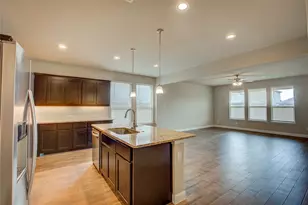 820 Greenford Mnr, Fort Worth, TX 76247 - Photo 7
