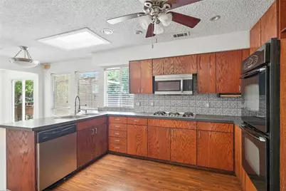 1744 Hartford Drive, Carrollton, TX 75007 - Photo 7