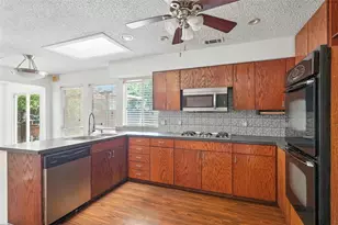 1744 Hartford Dr, Carrollton, TX 75007 - Photo 7