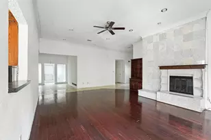 1744 Hartford Dr, Carrollton, TX 75007 - Photo 3