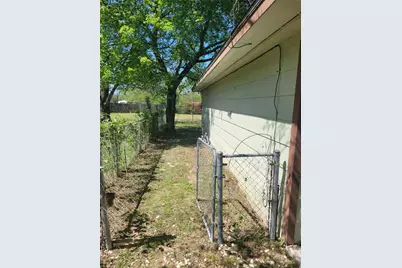 737 Luther Lane, Gun Barrel City, TX 75156 - Photo 11