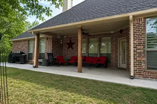 253 S Natural Springs Ln, Azle, TX 76020 - Photo 17
