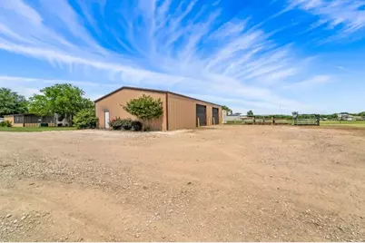 8085 Jackson Road, Krum, TX 76249 - Photo 21